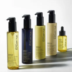 Huile Nourrissante Protectrice Essence Absolue Shu Uemura 150ml 13 Huile Nourrissante Protectrice Essence Absolue Shu Uemura 150ml -Capillaires Produits Magasin 6 08963.1688722641